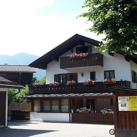 Ferienwohnung Franzi Garmisch-Partenkirchen Luaran gambar