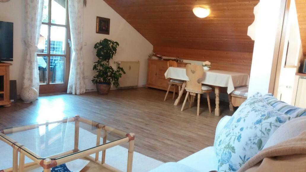 Ferienwohnung Franzi Garmisch-Partenkirchen Luaran gambar